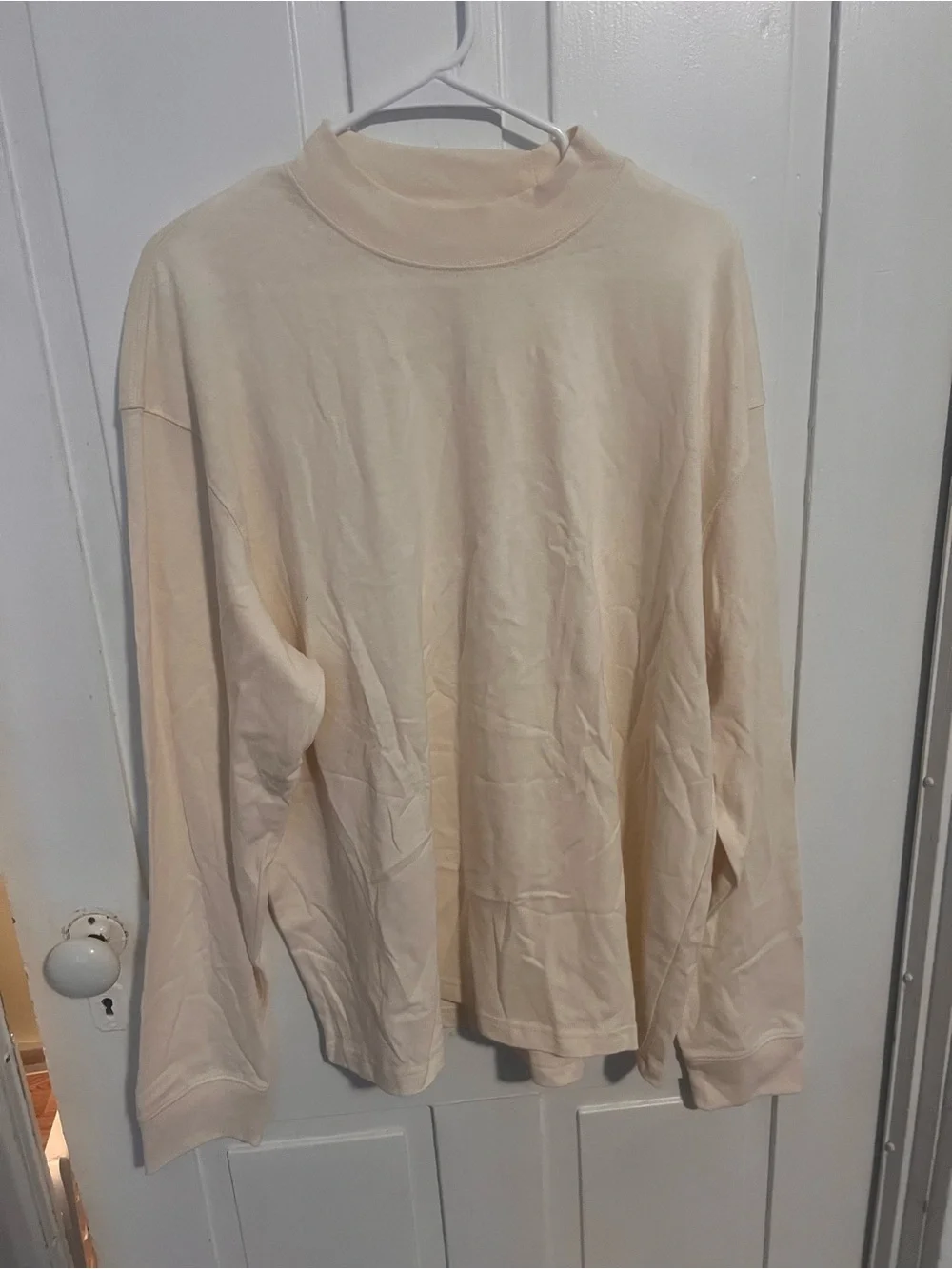 NWT Old Navy Men’s XL Cream Mock Neck Long Sleeve